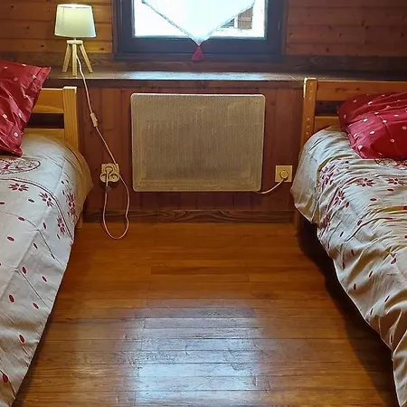 Ferienhaus La Rustique Du Bout Du Chambon-sur-Lac