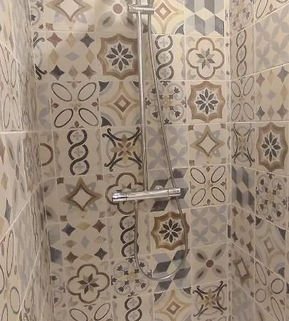 La Rustique Du Bout Du Chambon-sur-Lac